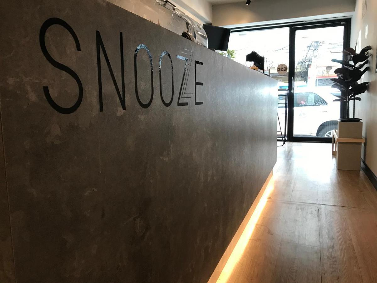 Snoozzze Hostel ใกล้รถไฟฟ้า ย่านบางรัก (Adults Only) 曼谷 外观 照片